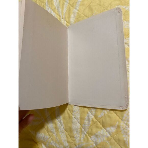 Dreamsicles Bible: New King James Version, leather bound - Picture 9 of 16